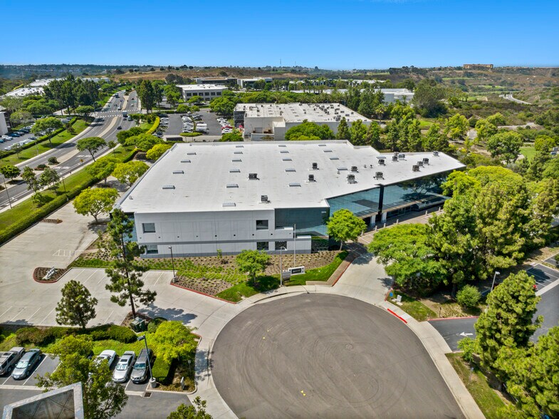 More Photos Of 5810 Van Allen Way, Carlsbad Flex For Sale