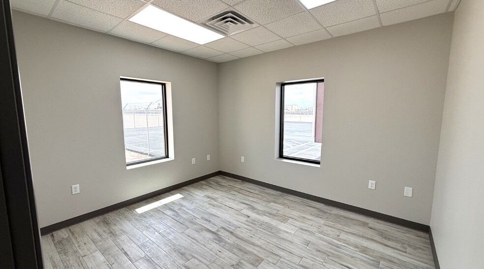 More Photos Of 3001 County 1279 rd, Midland Warehouse For Lease