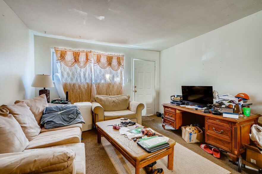 More Photos Of 1996 Akron St, Aurora Multifamily For Sale