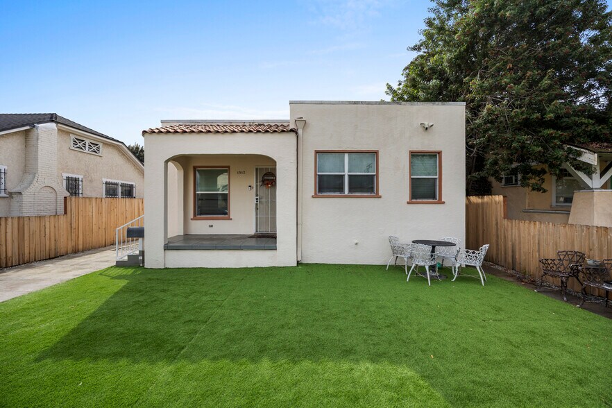 More Photos Of 1510 W 52nd St, Los Angeles Apartments For Sale