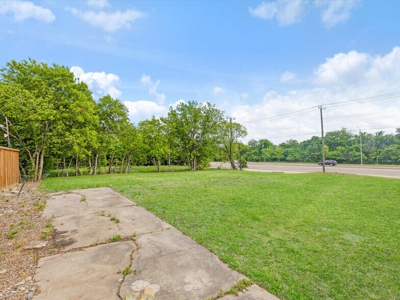 More Photos Of 1003 E Rosedale St, Fort Worth Land For Sale
