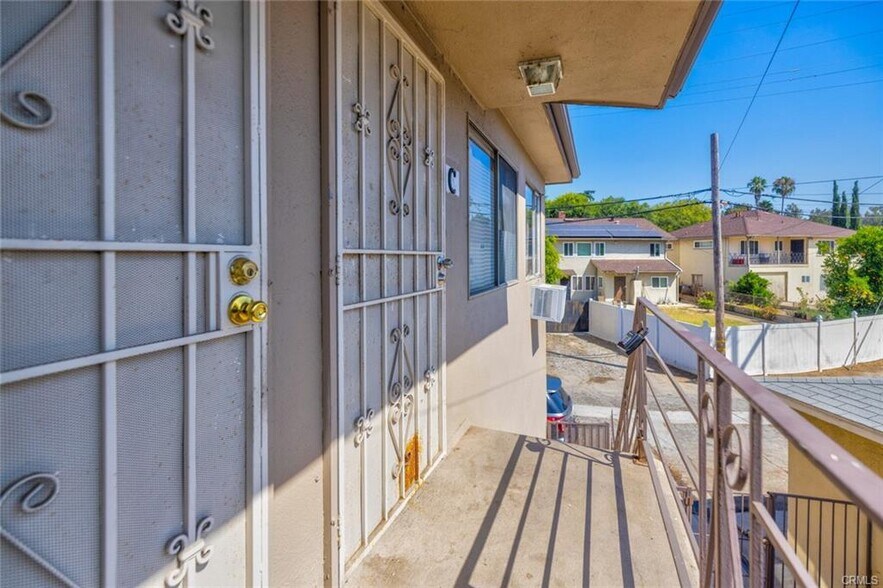 More Photos Of 2912 W Via Acosta, Montebello Apartments For Sale
