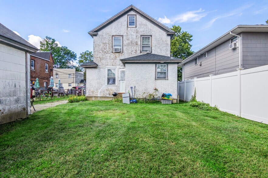 More Photos Of ,  Unknown For Sale