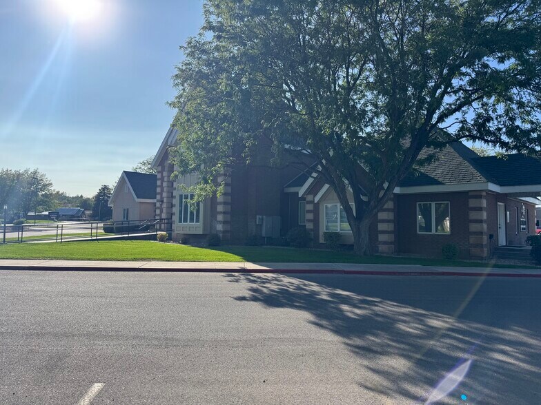 More Photos Of 97 Professional Way, Payson Office For Sale