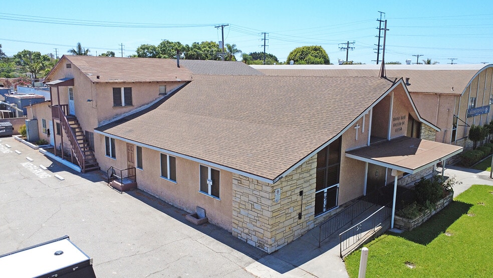 Primary Photo Of 9618 Alexander Ave, South Gate Religious Facility For Sale