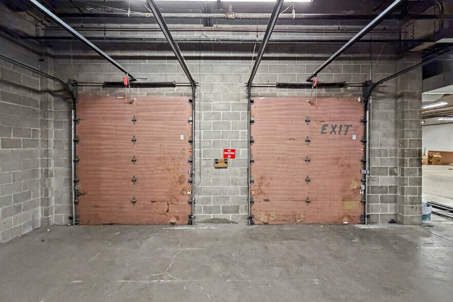 More Photos Of 113 SW 8th St, Des Moines Warehouse For Lease