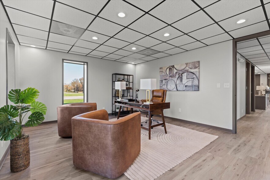 More Photos Of 502 W Markey Rd, Belton Medical For Lease