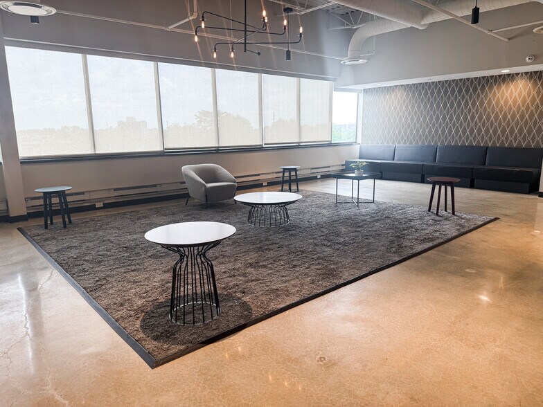 More Photos Of 100 Franklin Sq Dr, Somerset Office For Lease