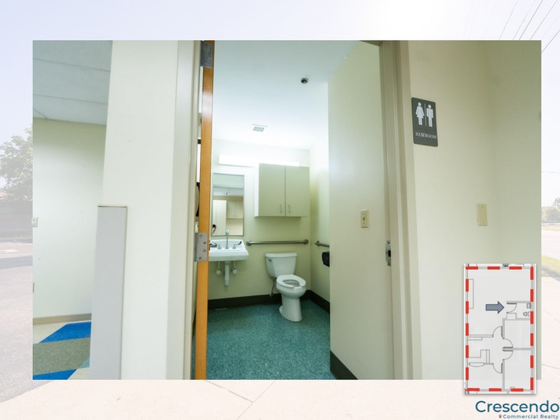 More Photos Of 15900 Snow Rd, Brook Park Medical For Lease