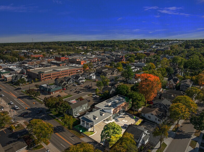 More Photos Of 311 W University Dr, Rochester Freestanding For Lease