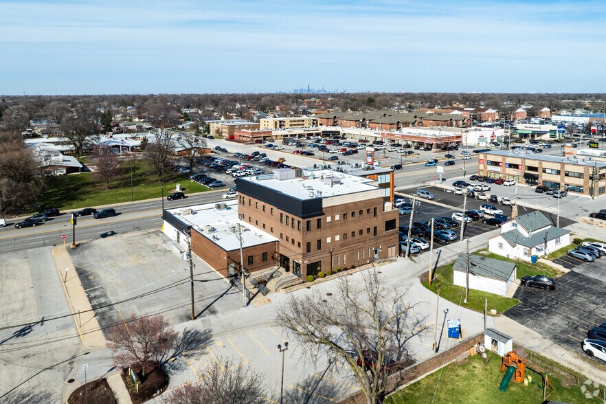 More Photos Of 6309-6313 W 95th St, Oak Lawn Medical For Lease