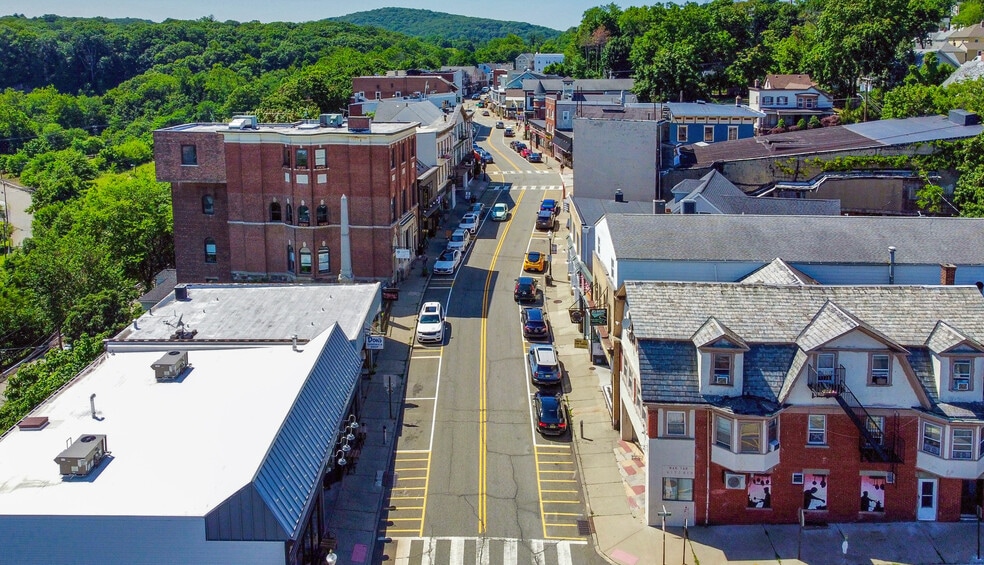More Photos Of 605-607 Main St, Boonton Storefront Retail Residential For Sale