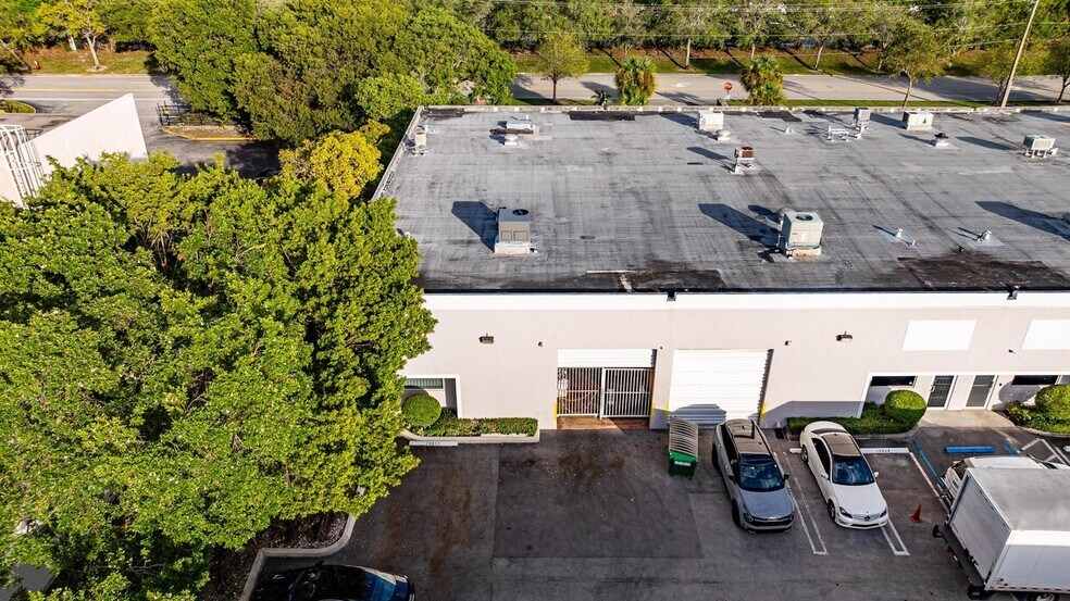 More Photos Of 10813-10841 NW 29th St, Doral Industrial For Sale
