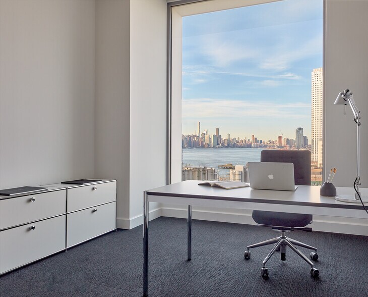 More Photos Of 10 Grand St, Brooklyn Office For Lease