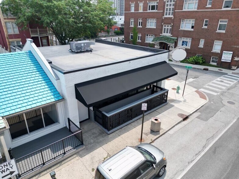 More Photos Of 901 N Pennsylvania St, Indianapolis Freestanding For Lease