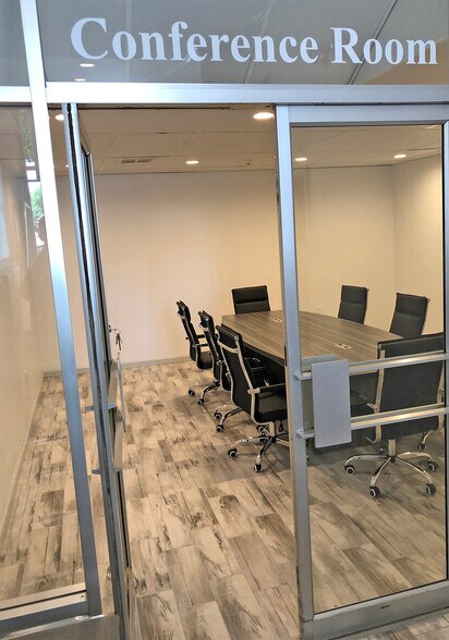 More Photos Of 556 Main St, Stroudsburg Office Residential For Lease