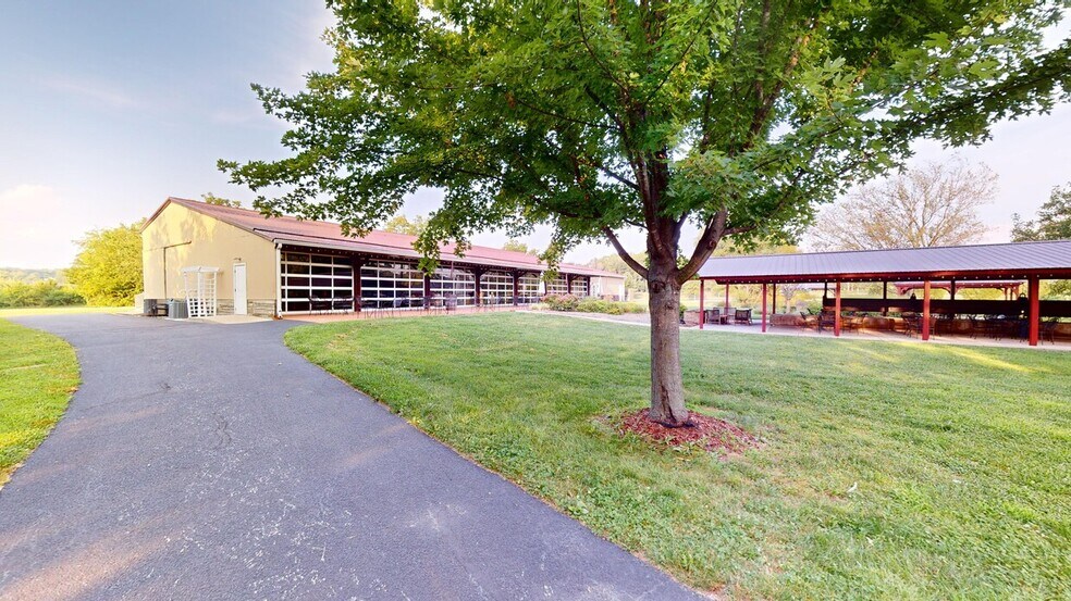 More Photos Of 1720 State Route 15 Belleville IL 62221 Hwy, Belleville Specialty For Sale