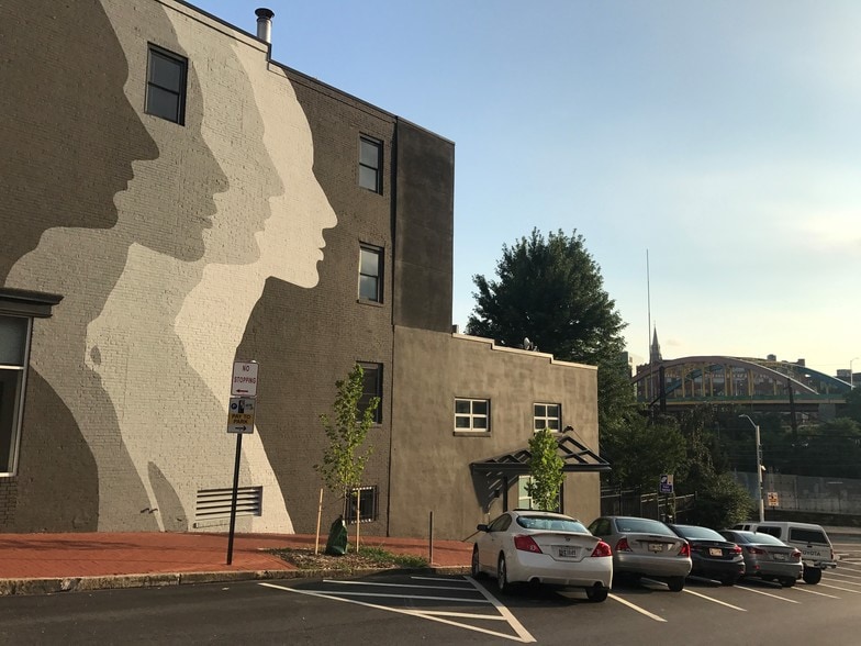 More Photos Of 1734 Maryland Ave, Baltimore Office For Lease