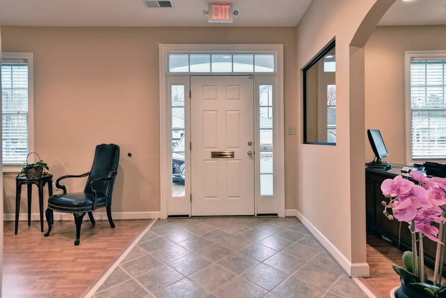 More Photos Of 12610 Patrick Henry Dr, Newport News Office For Sale