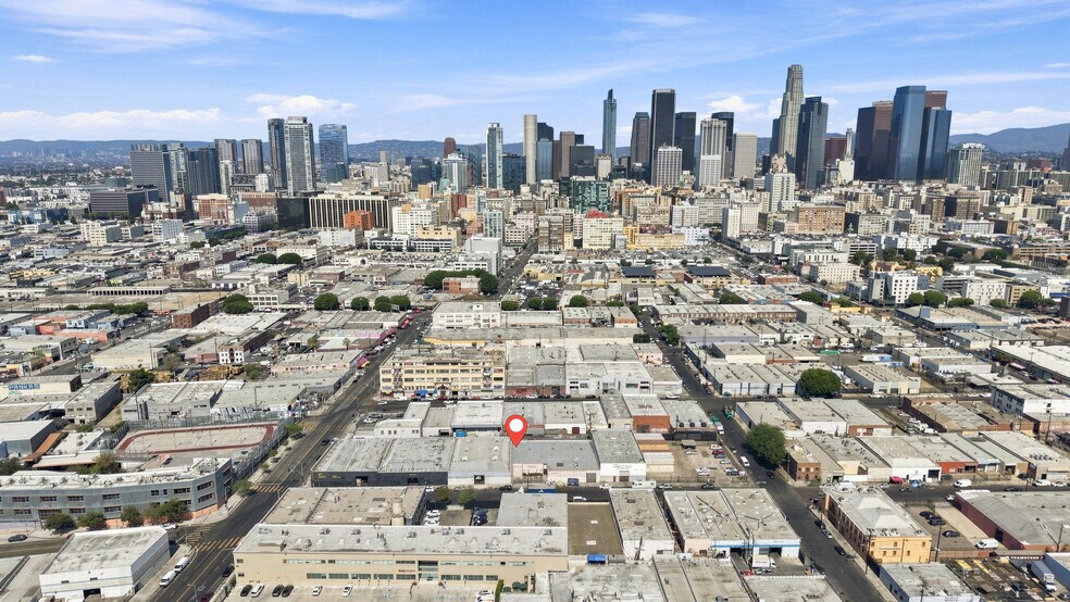 More Photos Of 777 Stanford Ave, Los Angeles Warehouse For Lease