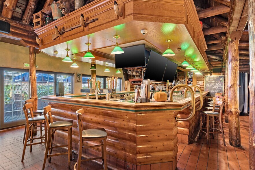 More Photos Of 1302 Monmouth Rd, Mount Holly Storefront Retail Office For Lease