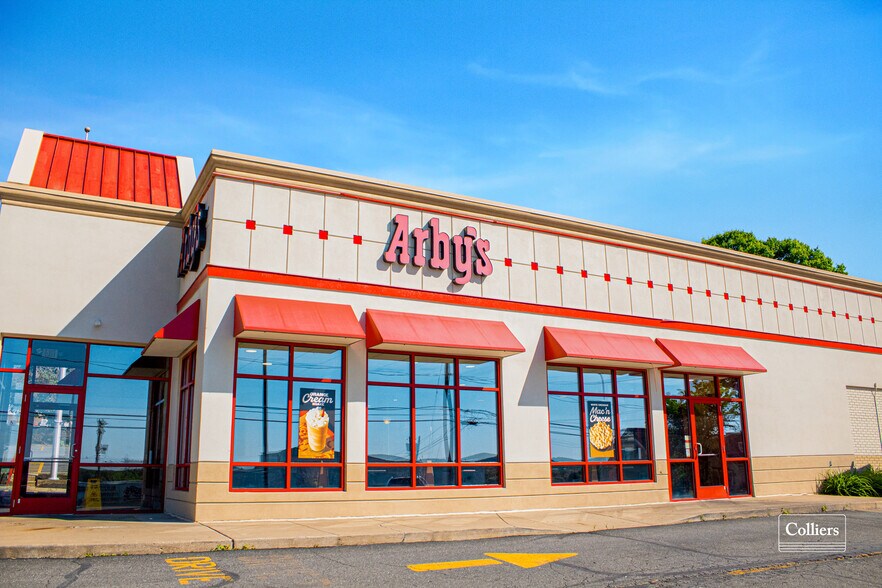More Photos Of 2605 Brodhead Rd, Aliquippa Fast Food For Sale