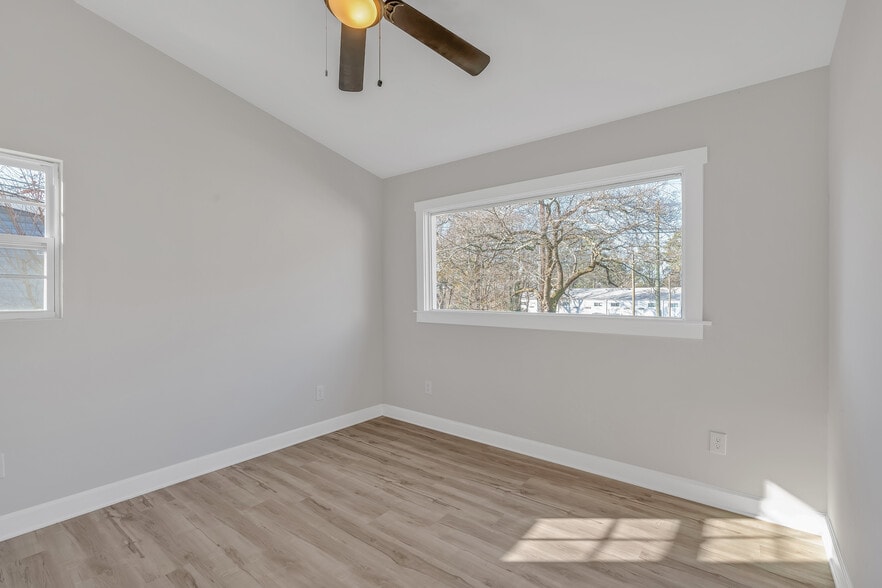 More Photos Of , Marietta Unknown For Sale