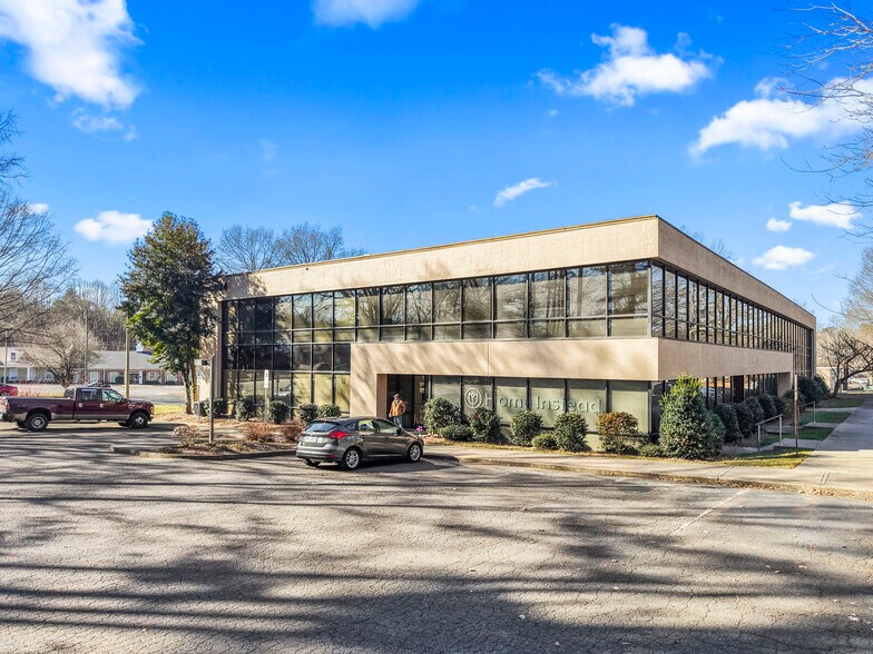 More Photos Of 8064 North Point Blvd, Winston-Salem Office For Lease