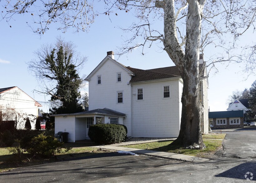 More Photos Of 1132 Old York Rd, Abington Office For Sale