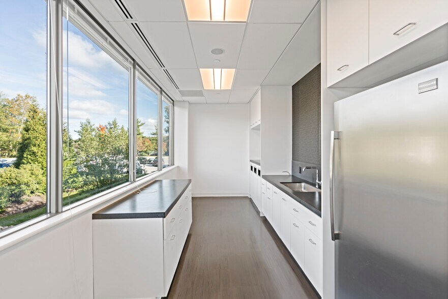 More Photos Of 700 Dresher Rd, Horsham Township Office For Lease