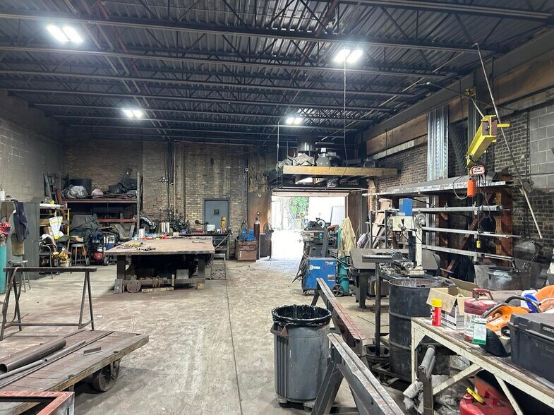 More Photos Of 7435 S Union Ave, Chicago Industrial For Sale