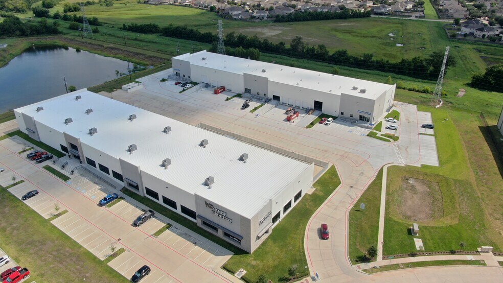 More Photos Of 13027 Gulf Commerce Dr, Houston Unknown For Lease