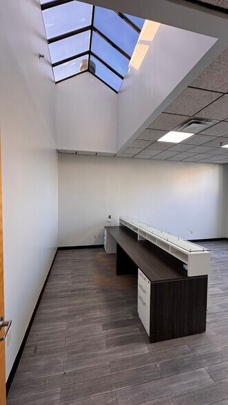 More Photos Of 77 E Merrimack St, Lowell Medical For Lease