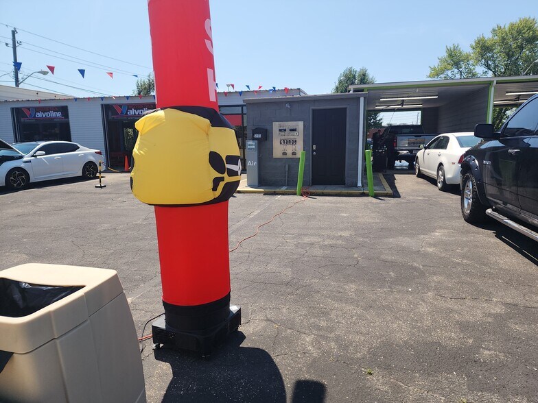 More Photos Of 5955 E 21st St, Indianapolis Carwash For Sale