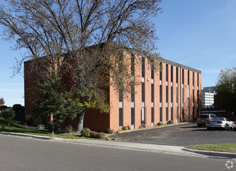More Photos Of 6311 Wayzata Blvd, Saint Louis Park Office For Sale