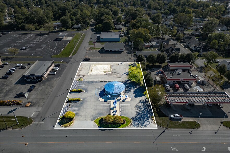 More Photos Of 351 N Morton St, Franklin Restaurant For Sale