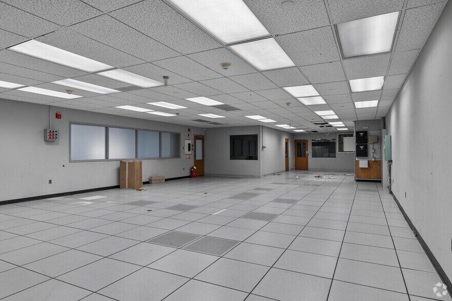 More Photos Of 285 Broad St, Hartford Office For Sale