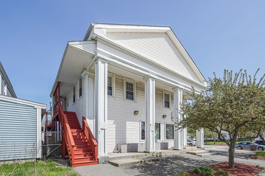 More Photos Of 308 Main St, Oxford Apartments For Sale