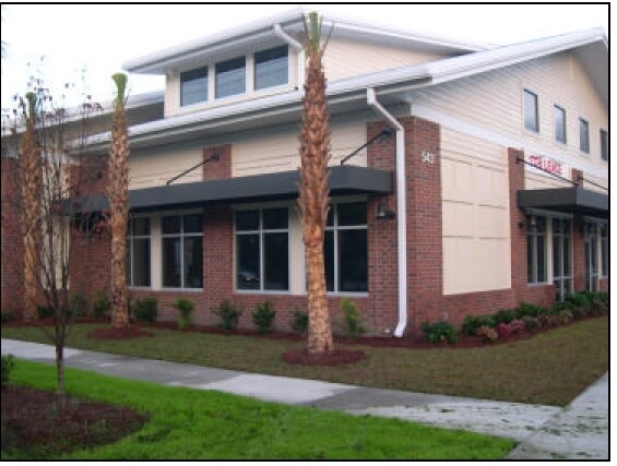 More Photos Of 543 Long Point Rd, Mount Pleasant Loft Creative Space For Lease