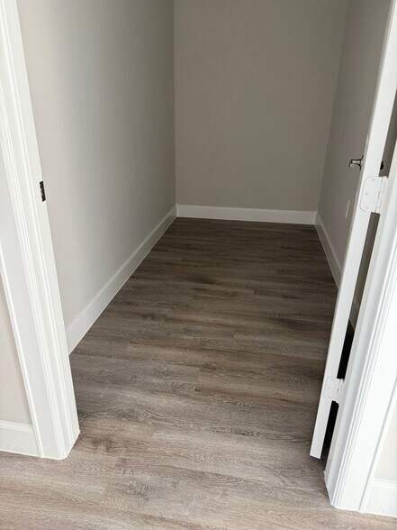 More Photos Of 5501 Cabrera Dr, Sugar Land Unknown For Lease