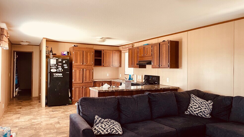 More Photos Of 5550, Odessa Warehouse For Sale