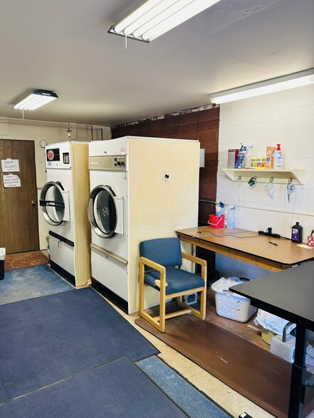 More Photos Of 380 W Main St, Escalante Hotel For Sale