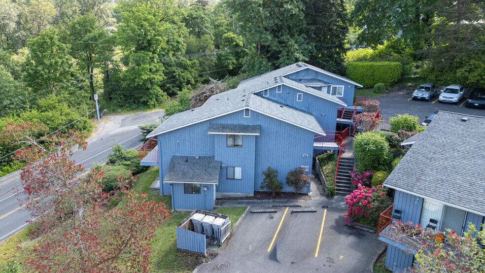 More Photos Of 108 Kensington Ave S, Kent Apartments For Sale