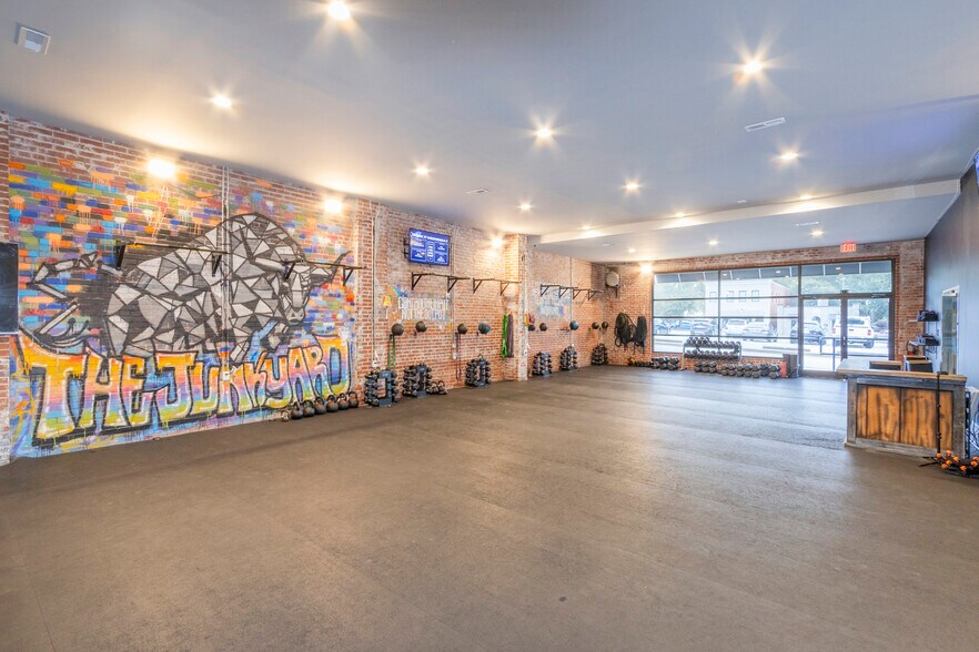 More Photos Of 107 E Orr St, Anderson Specialty For Sale