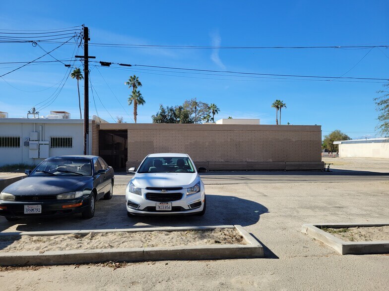 More Photos Of 45902 Oasis St, Indio Medical For Lease