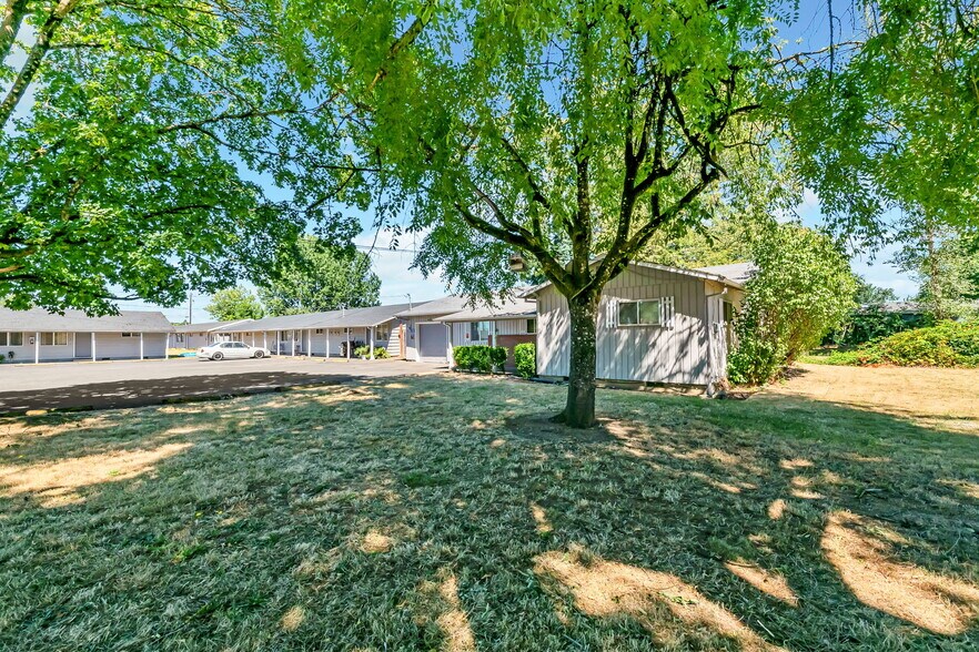 More Photos Of 522 N Adair St, Cornelius Apartments For Sale