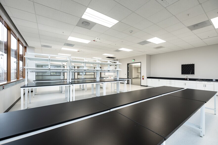 More Photos Of 6900 Paseo Padre Pky, Fremont Office For Lease
