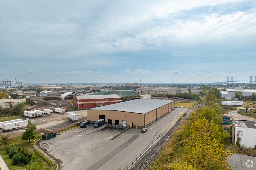 More Photos Of 70 J Caldwell Ln, New Castle Warehouse For Lease