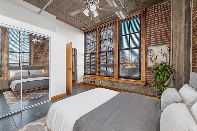 More Photos Of 2615 Washington Ave, Saint Louis Apartments For Sale