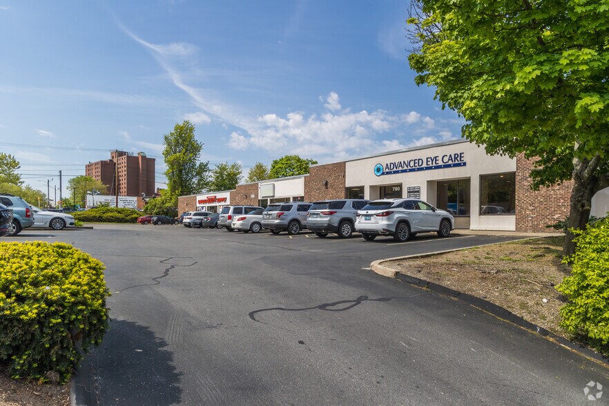 Primary Photo Of 760-780 N Main St, Providence Medical For Lease